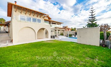 Espectacular casa ubicada en el Rosario de Peñuelas