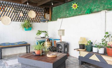 4 dormitorios con piscina y quincho, Ponce de Zamora, cercano Rojas Magallanes