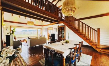 Amplia y hermosa casa en Condominio