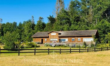 Amplia y hermosa casa en Condominio