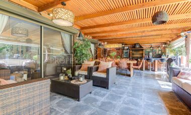 5 dormitorios, piscina, gran terraza con quincho, full equipada Cno. de Las Araucarias/Alto Macul