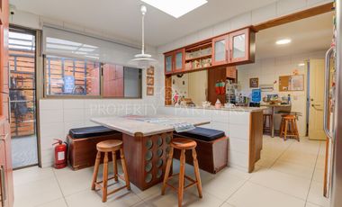 5 dormitorios, piscina, gran terraza con quincho, full equipada Cno. de Las Araucarias/Alto Macul
