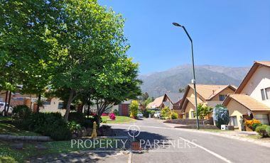 5 dormitorios, piscina, gran terraza con quincho, full equipada Cno. de Las Araucarias/Alto Macul