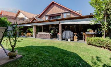 5 dormitorios, piscina, gran terraza con quincho, full equipada Cno. de Las Araucarias/Alto Macul