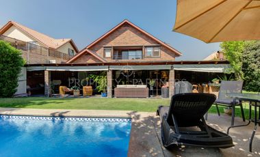 5 dormitorios, piscina, gran terraza con quincho, full equipada Cno. de Las Araucarias/Alto Macul