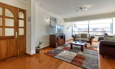 Venta Departamento, amplio y remodelado