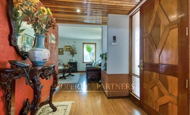 Hermosa y amplia casa con excelente ubicación