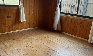 Casa con vista al puerto San Antonio