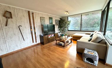Gran departamento en condominio de calle Holandesa