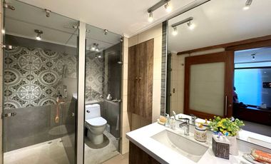 Gran departamento en condominio de calle Holandesa
