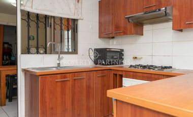Casa en Venta de 4D/4B - Av. Jardín Alto