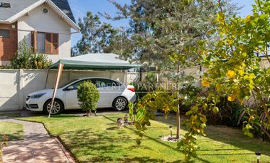 Casa en Venta de 4D/4B - Av. Jardín Alto