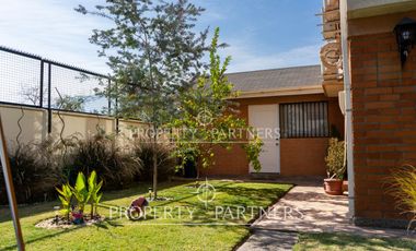 Casa en Venta de 4D/4B - Av. Jardín Alto
