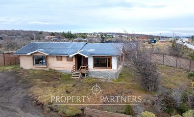 Hermosa Casa en Condominio, Sector Norte de Punta Arenas.