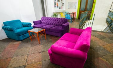 HOTEL EN VENTA CON LOCALES COMERCIALES, PARA INVERSIONISTAS!!! ZONA CENTRO!!!