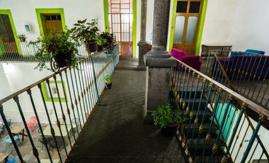 HOTEL EN VENTA CON LOCALES COMERCIALES, PARA INVERSIONISTAS!!! ZONA CENTRO!!!