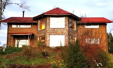 MARAVILLOSA CASA EN SITIO DE 6320 MTS2 PICHIHUAPE VALDIVIA