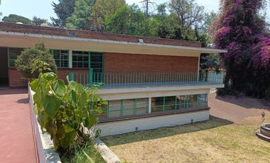 Casa con uso de suelo en renta, Col. Santa Catarina