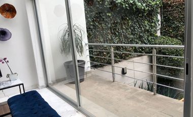 Moderna casa a la venta en Lomas Anáhuac.