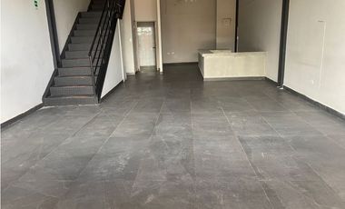 Excelentes locales disponibles ubicados en Tumba Muerto. (RK)