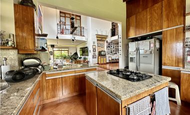 Venta de Casa Campestre en la Catedral Envigado