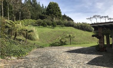 Venta de Casa Campestre en el Alto de Palmas Envigado