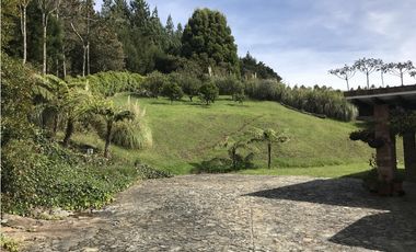 Venta de Casa Campestre en el Alto de Palmas Envigado