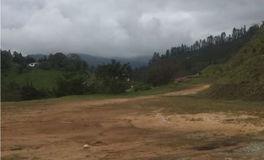 Venta De Lote En El Retiro