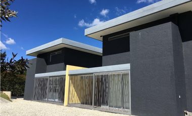 Venta de Casa Campestre en el Alto de Palmas