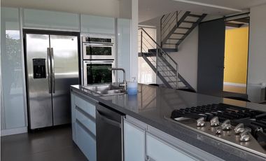 Venta de Casa Campestre en el Alto de Palmas