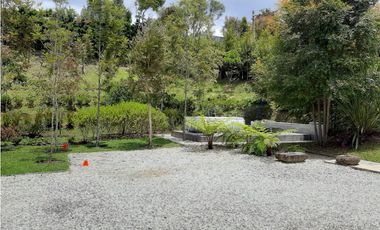 Venta de Casa Campestre en el Alto de Palmas