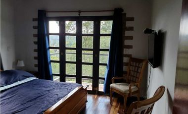 Venta de Casa Campestre en el Retiro