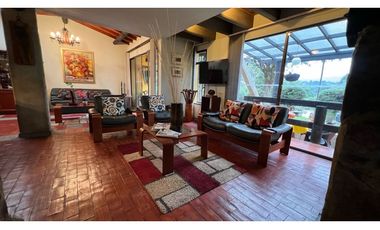 Venta de Casa Campestre en el Alto de las Palmas