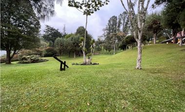 Venta de Casa Campestre en el Alto de las Palmas