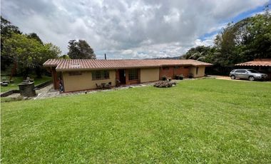 Venta Casa Campestre en Santa Elena