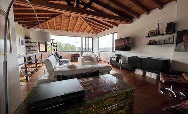 Venta de Casa Campestre en el Alto de Palmas Envigado