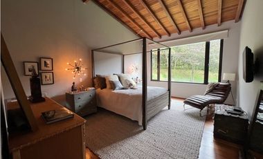 Venta de Casa Campestre en el Alto de Palmas Envigado