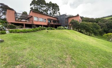 Venta de Casa Campestre en el Alto de Palmas Envigado