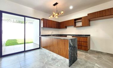 Casa en VENTA de 3 recámaras y amplio jardín Colonia VILLA RICA