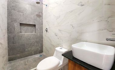 Casa en VENTA de 3 recámaras y amplio jardín Colonia VILLA RICA