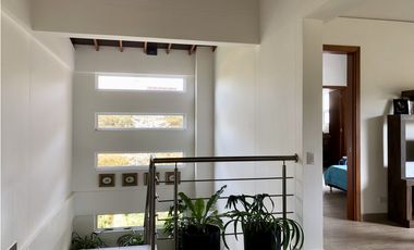 Venta de Casa Campestre en el Alto de Palmas Envigado