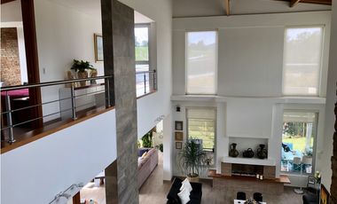 Venta de Casa Campestre en el Alto de Palmas Envigado