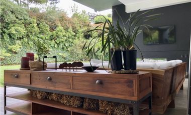 Venta de Casa Campestre en Alto de las Palmas