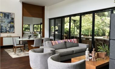 Venta de Casa Campestre en Alto de las Palmas