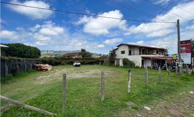 Venta de Lote Comercial en Rionegro