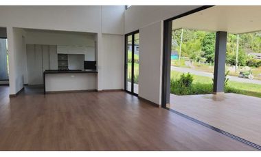 Venta de Casa Campestre en El Retiro