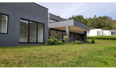 Venta de Casa Campestre en El Retiro