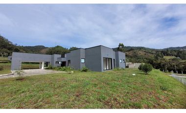 Venta de Casa Campestre en El Retiro