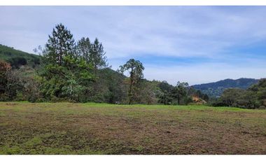 Venta de Lote En El Retiro