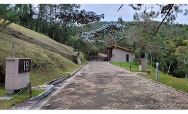 Venta de Lote En El Retiro